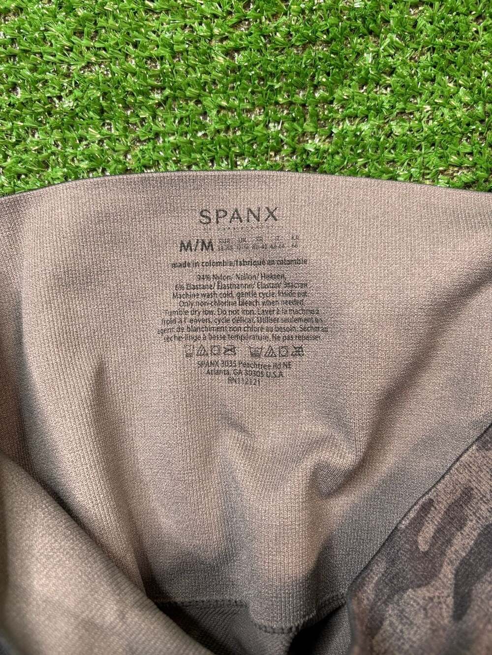 SPANX - Picture 4 of 12